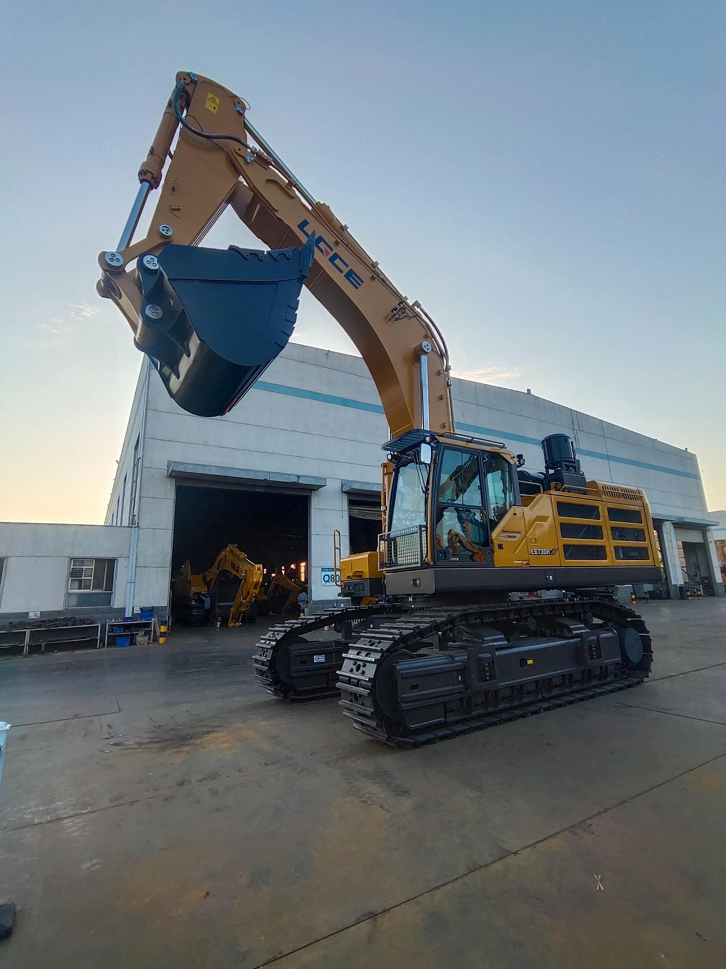 Экскаватор гусеничный LGCE E6730H (Однопоточная гидролиния))