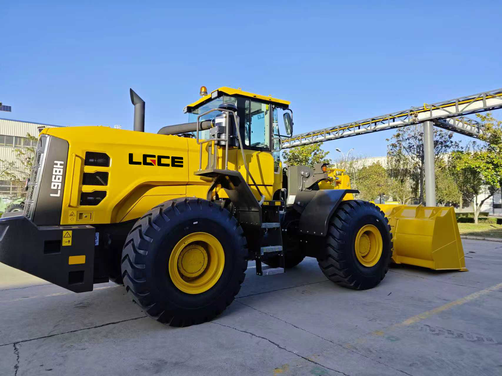 Погрузчик фронтальный LGCE L968H (ковш 4,2 м стандартный, ROPS&FOPS)