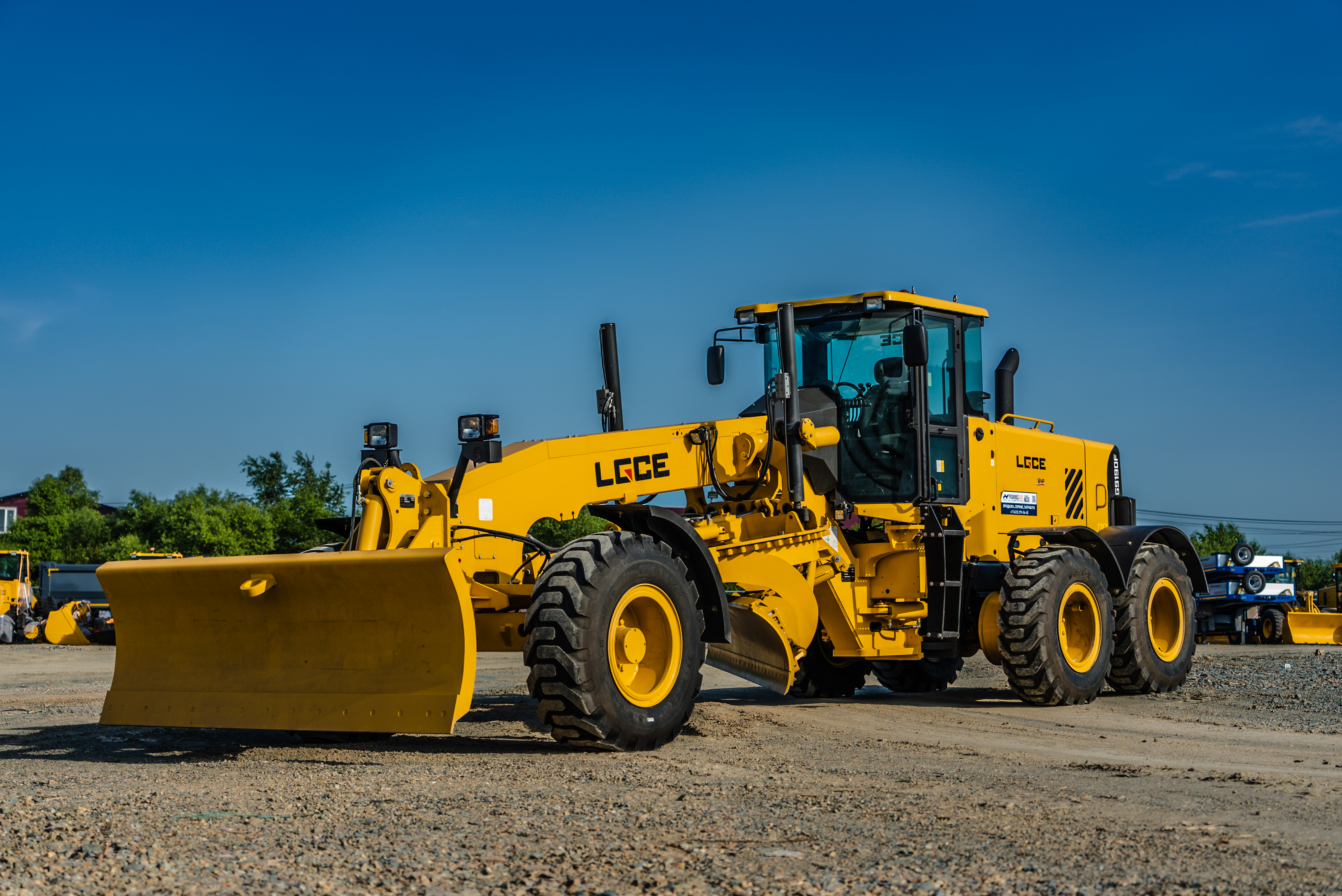 Автогрейдер LGCE G9190F (передний отвал, средний отвал)