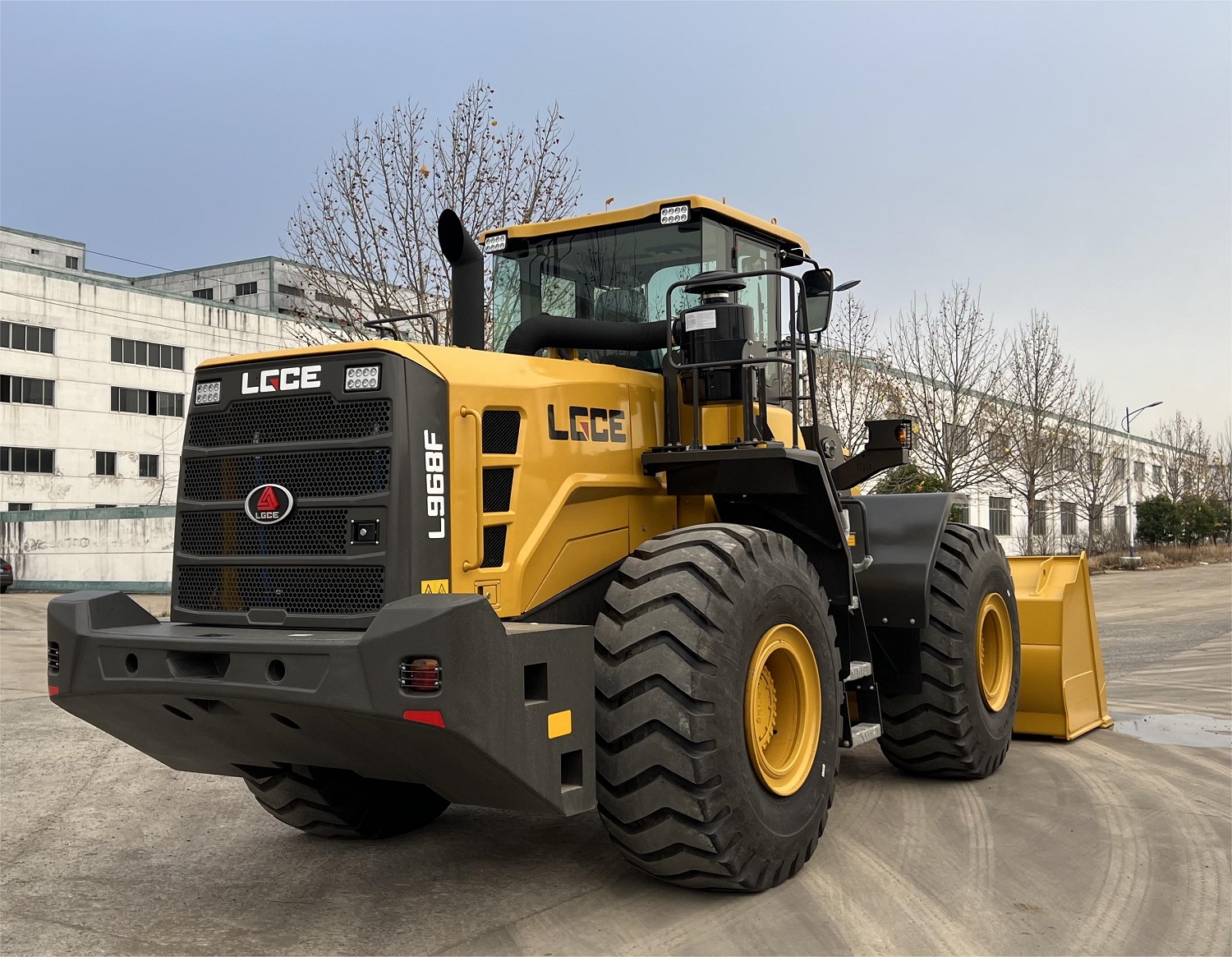 Погрузчик фронтальный LGCE L968F (ковш 5,0 м для легких материалов)