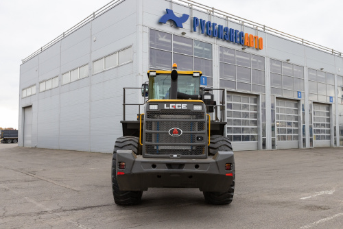 Погрузчик фронтальный LGCE L968F (ковш 4,2 м стандартный, доп. линия) Погрузчик фронтальный LGCE L968F (ковш 4,2 м стандартный, доп. линия)