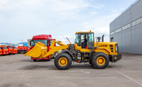 Погрузчик фронтальный LGCE L956FH (ковш 3,2 м стандартный) Погрузчик фронтальный LGCE L956FH (ковш 3,2 м стандартный)