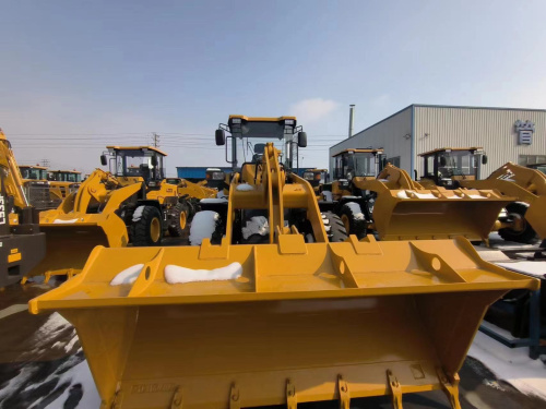 Погрузчик фронтальный LGCE L933F (ковш 1,8 м стандартный) Погрузчик фронтальный LGCE L933F (ковш 1,8 м стандартный)