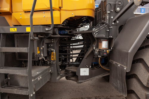 Погрузчик фронтальный LGCE L989H (ковш 7,0 м для легких материалов, ROPS&FOPS) Погрузчик фронтальный LGCE L989H (ковш 7,0 м для легких материалов, ROPS&FOPS)