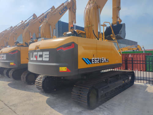 Экскаватор гусеничный LGCE E6215HLC (Однопоточная гидролиния) Экскаватор гусеничный LGCE E6215HLC (Однопоточная гидролиния)