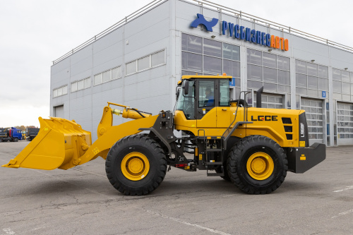 Погрузчик фронтальный LGCE L968F (ковш 4,2 м стандартный) Погрузчик фронтальный LGCE L968F (ковш 4,2 м стандартный)