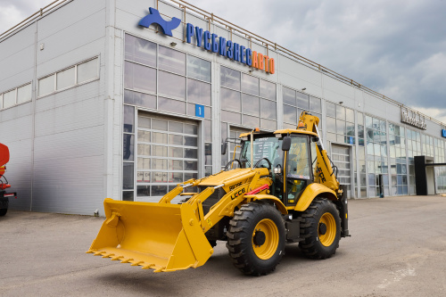 Экскаватор-погрузчик LGCE B879F (дополнительная 3X гидролиния, БСМ, RideControl) Экскаватор-погрузчик LGCE B879F (дополнительная 3X гидролиния, БСМ, RideControl)