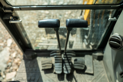 Экскаватор гусеничный LGCE E660FL (Резиновая гусеница, Двухпоточная гидролиния (X3)) Экскаватор гусеничный LGCE E660FL (Резиновая гусеница, Двухпоточная гидролиния (X3))