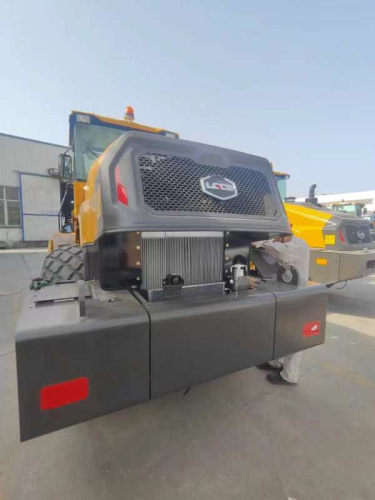 Каток грунтовый LGCE RS7160H (полный привод) Каток грунтовый LGCE RS7160H (полный привод)