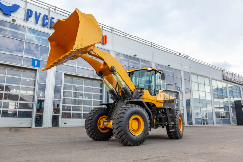 Погрузчик фронтальный LGCE L956FH (ковш 3,2 м стандартный, доп. линия) Погрузчик фронтальный LGCE L956FH (ковш 3,2 м стандартный, доп. линия)