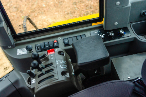 Погрузчик фронтальный LGCE L975F (ковш 4,5 м стандартный, ROPS&FOPS) Погрузчик фронтальный LGCE L975F (ковш 4,5 м стандартный, ROPS&FOPS)