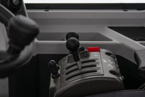 Погрузчик фронтальный LGCE L975H (ковш 4,5 м стандартный, ROPS&FOPS, мокрые мосты) Погрузчик фронтальный LGCE L975H (ковш 4,5 м стандартный, ROPS&FOPS, мокрые мосты)