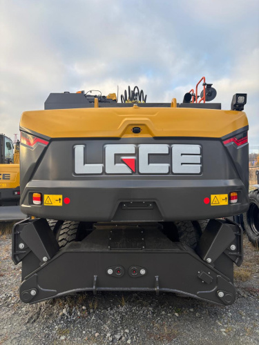 Экскаватор колесный LGCE E7220H (Двухпоточная гидролиния (X3)) Экскаватор колесный LGCE E7220H (Двухпоточная гидролиния (X3))