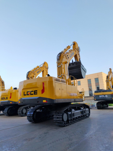 Экскаватор гусеничный LGCE E6730H (Однопоточная гидролиния)) Экскаватор гусеничный LGCE E6730H (Однопоточная гидролиния))