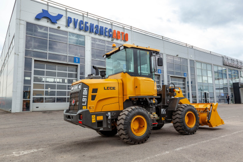Погрузчик фронтальный LGCE L918H (ковш 0,9 м челюстной, доп. линия) Погрузчик фронтальный LGCE L918H (ковш 0,9 м челюстной, доп. линия)