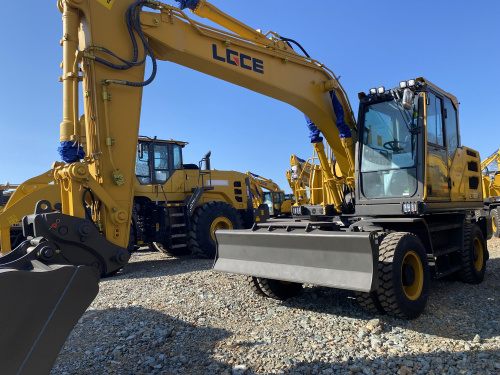 Экскаватор колесный LGCE E7160H (Квик-каплер гидр, Двухпоточная гидролиния (X3)) Экскаватор колесный LGCE E7160H (Квик-каплер гидр, Двухпоточная гидролиния (X3))