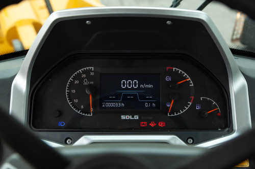 Погрузчик фронтальный LGCE L946H (ковш 2,3 м стандартный, доп. линия, быстросъем) Погрузчик фронтальный LGCE L946H (ковш 2,3 м стандартный, доп. линия, быстросъем)