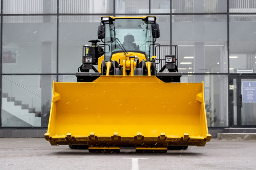 Погрузчик фронтальный LGCE L975H (ковш 4,5 м стандартный, ROPS&FOPS, мокрые мосты) Погрузчик фронтальный LGCE L975H (ковш 4,5 м стандартный, ROPS&FOPS, мокрые мосты)