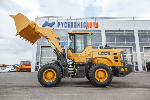Погрузчик фронтальный LGCE L936H (ковш 2,3 м стандартный, доп. линия) Погрузчик фронтальный LGCE L936H (ковш 2,3 м стандартный, доп. линия)
