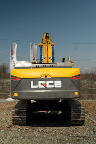Экскаватор гусеничный LGCE E6350H Экскаватор гусеничный LGCE E6350H