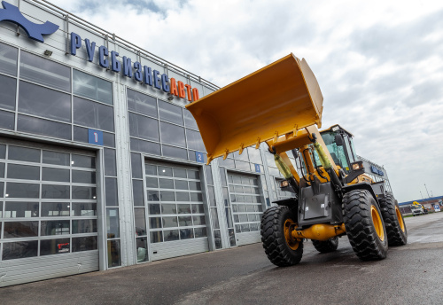 Погрузчик фронтальный LGCE L946H (ковш 2,5 м стандартный) Погрузчик фронтальный LGCE L946H (ковш 2,5 м стандартный)