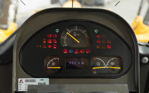 Автогрейдер LGCE G9165F (передний отвал, средний отвал) Автогрейдер LGCE G9165F (передний отвал, средний отвал)