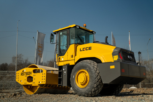 Каток грунтовый LGCE RS7160H (полный привод) Каток грунтовый LGCE RS7160H (полный привод)