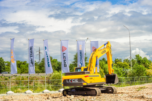 Экскаватор гусеничный LGCE E6255F Экскаватор гусеничный LGCE E6255F