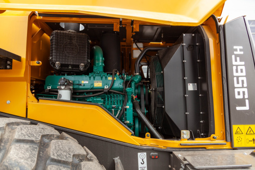 Погрузчик фронтальный LGCE L956FH (ковш 3,2 м стандартный) Погрузчик фронтальный LGCE L956FH (ковш 3,2 м стандартный)