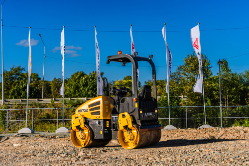 Каток дорожный LGCE RD730 (двухвальцовый, полный привод) Каток дорожный LGCE RD730 (двухвальцовый, полный привод)