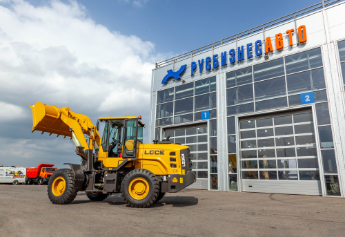 Погрузчик фронтальный LGCE L936H (ковш 2,3 м стандартный, доп. линия) Погрузчик фронтальный LGCE L936H (ковш 2,3 м стандартный, доп. линия)