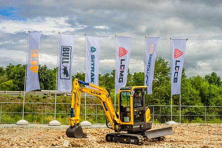 Экскаватор гусеничный LGCE ER636F (Квик-каплер гидравлический) Экскаватор гусеничный LGCE ER636F (Квик-каплер гидравлический)