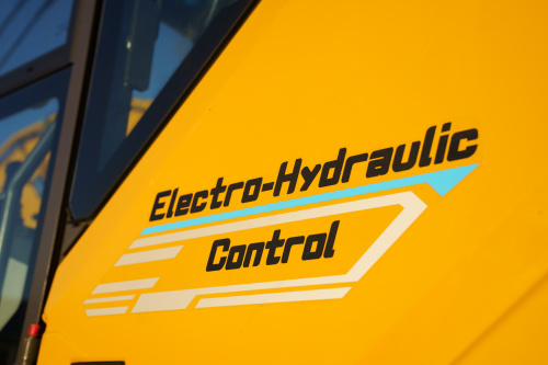 Экскаватор гусеничный LGCE E6215HLC (Однопоточная гидролиния) Экскаватор гусеничный LGCE E6215HLC (Однопоточная гидролиния)