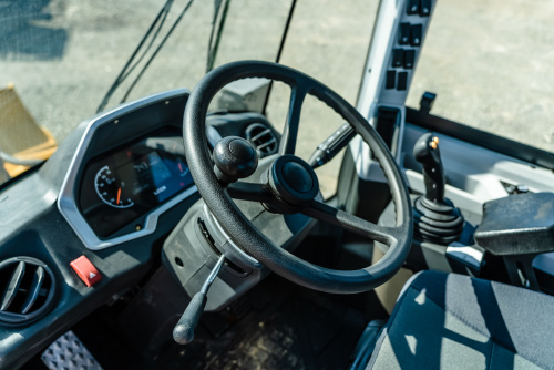 Погрузчик фронтальный LGCE L935H (ковш 2,1 м стандартный, доп. линия) Погрузчик фронтальный LGCE L935H (ковш 2,1 м стандартный, доп. линия)