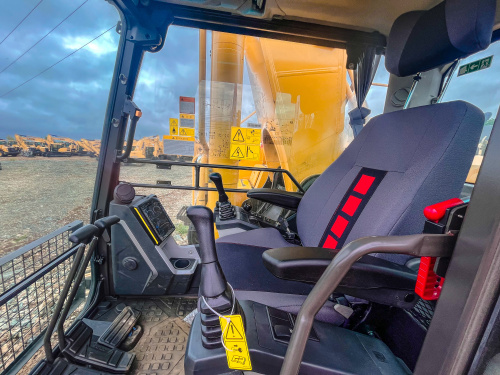 Экскаватор гусеничный LGCE E6650FEH Экскаватор гусеничный LGCE E6650FEH