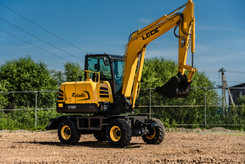 Экскаватор колесный LGCE E765F (Двухпоточная гидролиния (X3)) Экскаватор колесный LGCE E765F (Двухпоточная гидролиния (X3))