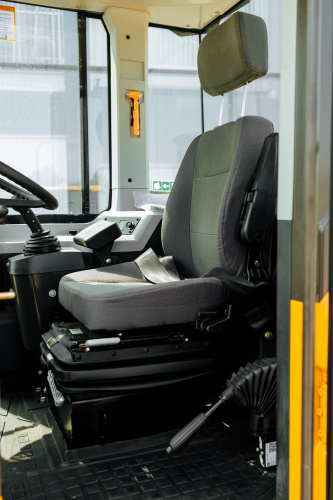 Погрузчик фронтальный LGCE L953H (ковш 3,0 м стандартный, доп. линия) Погрузчик фронтальный LGCE L953H (ковш 3,0 м стандартный, доп. линия)