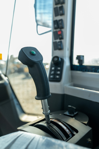 Каток грунтовый LGCE RS7220H (полный привод) Каток грунтовый LGCE RS7220H (полный привод)