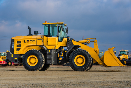 Погрузчик фронтальный LGCE L956HE (ковш 3,2 м стандартный, доп. линия) Погрузчик фронтальный LGCE L956HE (ковш 3,2 м стандартный, доп. линия)