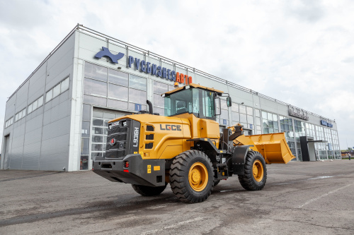 Погрузчик фронтальный LGCE L936H (ковш 2,3 м стандартный, доп. линия) Погрузчик фронтальный LGCE L936H (ковш 2,3 м стандартный, доп. линия)