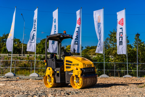 Каток дорожный LGCE RD730 (двухвальцовый, полный привод) Каток дорожный LGCE RD730 (двухвальцовый, полный привод)