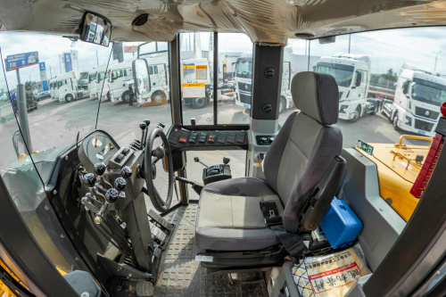 Автогрейдер LGCE G9165F (передний отвал, средний отвал) Автогрейдер LGCE G9165F (передний отвал, средний отвал)