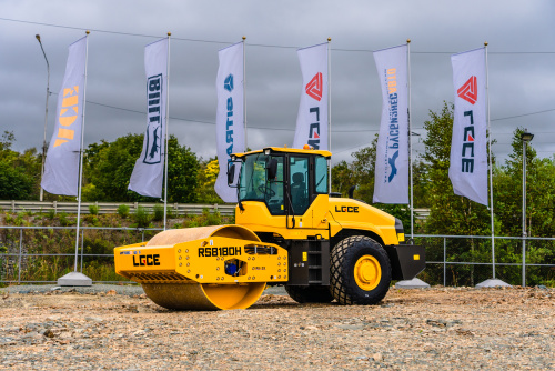 Каток грунтовый LGCE RS8180H Каток грунтовый LGCE RS8180H