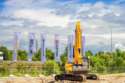 Экскаватор гусеничный LGCE E6255F Экскаватор гусеничный LGCE E6255F