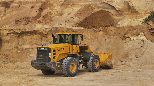 Погрузчик фронтальный LGCE L956H (ковш 3,5 м стандартный, доп. линия) Погрузчик фронтальный LGCE L956H (ковш 3,5 м стандартный, доп. линия)