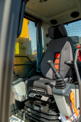 Экскаватор гусеничный LGCE E6350H Экскаватор гусеничный LGCE E6350H