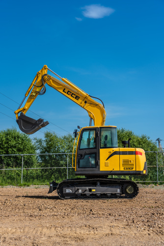 Экскаватор гусеничный LGCE E690F Экскаватор гусеничный LGCE E690F
