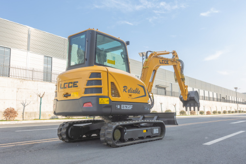 Экскаватор гусеничный LGCE E635F (Квик-каплер гидравлический) Экскаватор гусеничный LGCE E635F (Квик-каплер гидравлический)