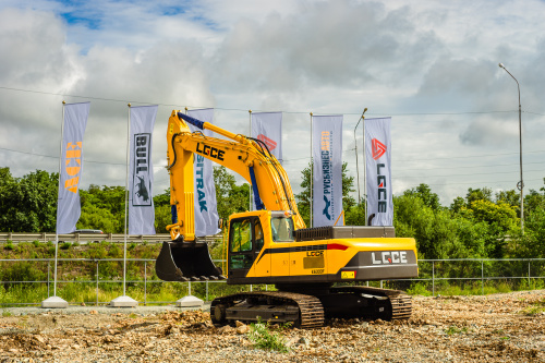 Экскаватор гусеничный LGCE E6300F Экскаватор гусеничный LGCE E6300F