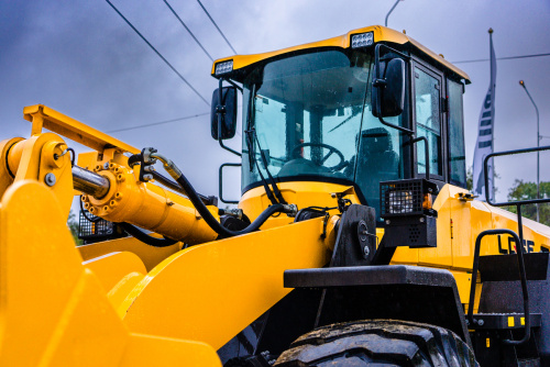 Погрузчик фронтальный LGCE L975F (ковш 4,5 м стандартный, ROPS&FOPS) Погрузчик фронтальный LGCE L975F (ковш 4,5 м стандартный, ROPS&FOPS)